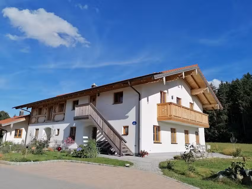 H&ouml;lzlhof