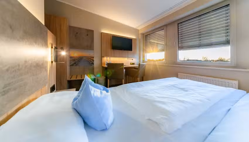 Hotel &bdquo;Am KAI 334&ldquo;