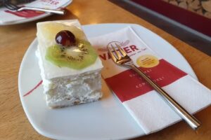 Hotel &bdquo;Caf&eacute; Brotzeit&ldquo;
