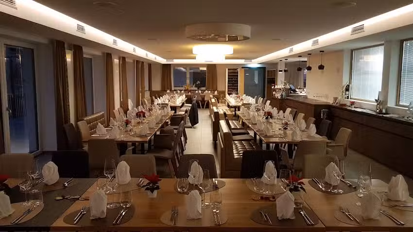 hotel die burg &ndash; burg-aasen GmbH