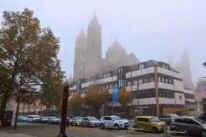 Hotel H&uuml;ttl &ndash; Garni