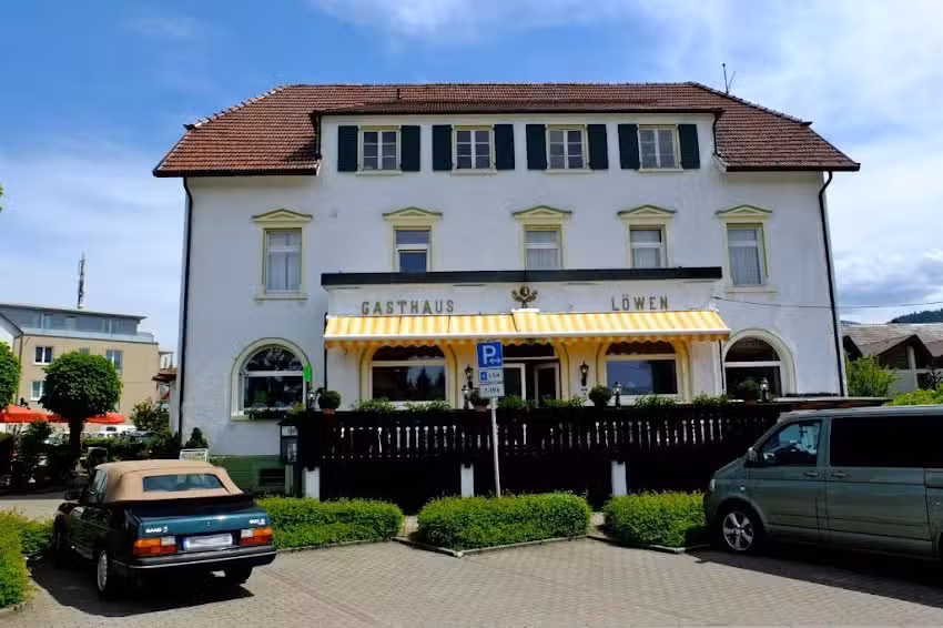 Hotel L&ouml;wen