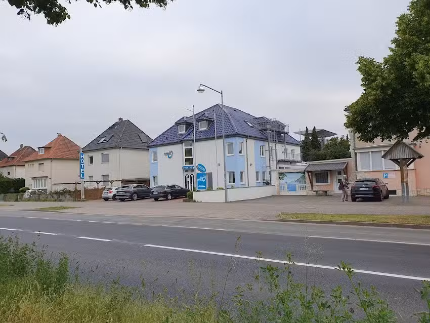 Hotel Opal