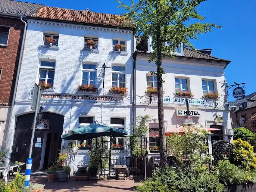 Hotel &ndash; Restaurant Alt Wassenberg