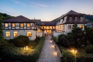Hotel-Restaurant Schloss D&ouml;ttingen