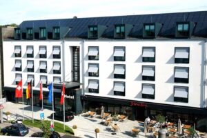 Hotel Schweizer Hof &ndash; Schlosshotel Kassel-Wilhelmsh&ouml;he Betriebs GmbH