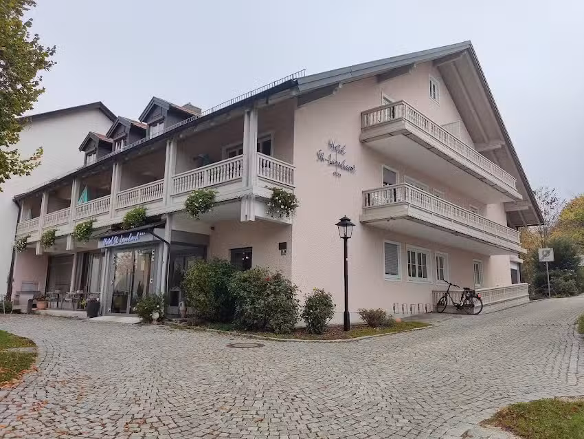 Hotel St. Leonhard ***S