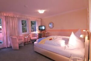 Hotel Weing&auml;rtner mit Wellness & Resort &bdquo;Papillon&ldquo;