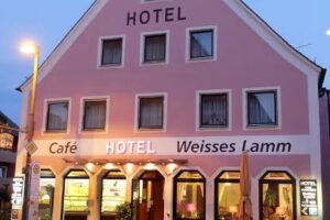 HOTEL WEISSES LAMM