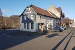 Hütte