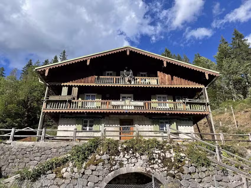 J&auml;gerh&auml;usl Valepp