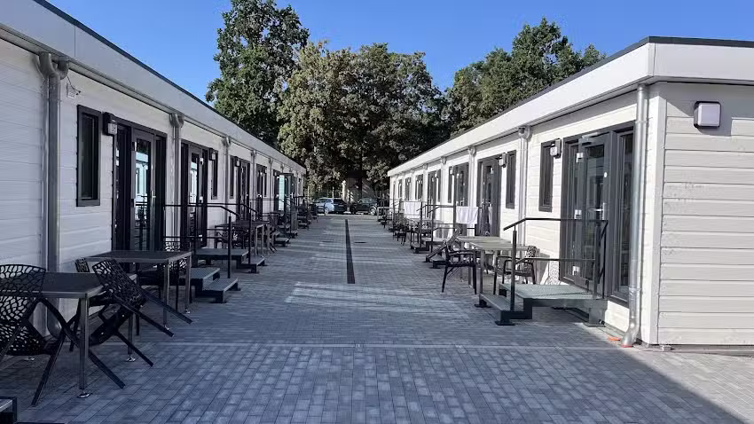 Karlslust Hotel & Restaurant