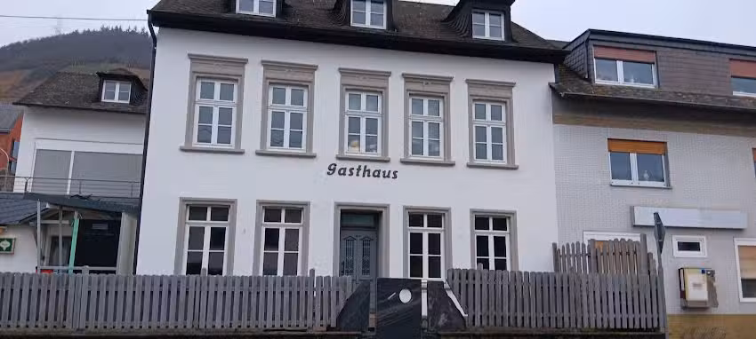 Kirchstra&szlig;e 71