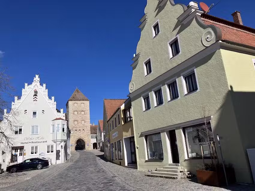 Landhotel Wei&szlig;er Hahn