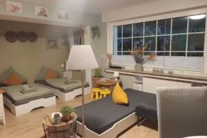 MAIPLACE Studio-Apartment