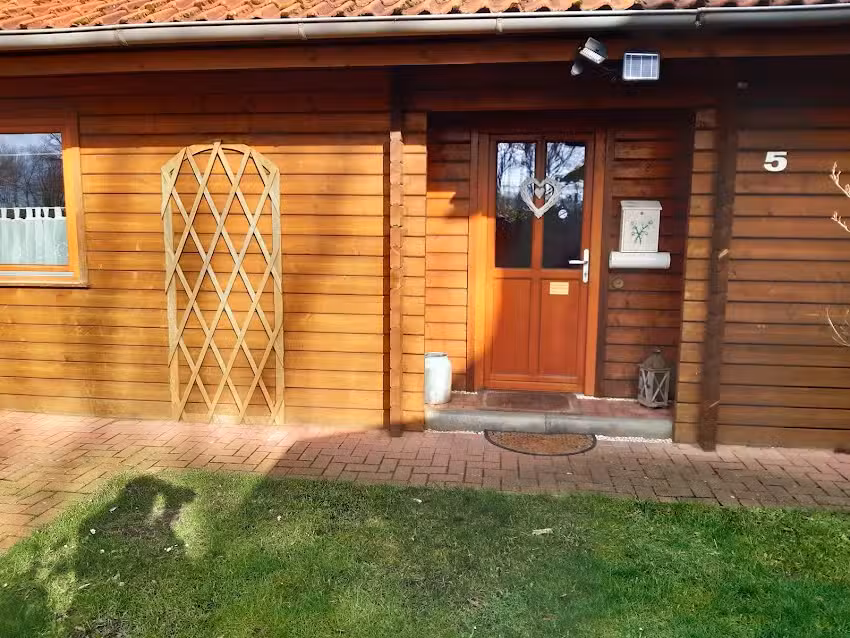 MONTEURZIMMER Andreas Seeba