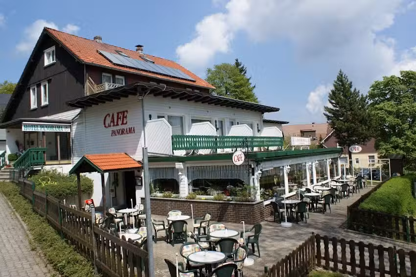PANORAMA Hotel & Caf&eacute;
