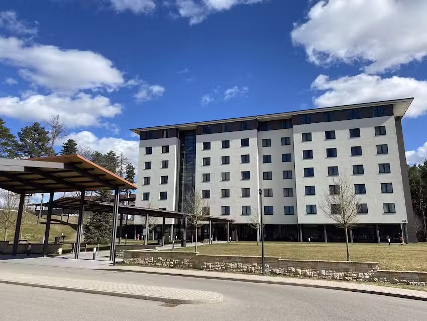 Panzer Hotel
