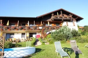 Pension Landhaus Erna B&ouml;brach-Bodenmais