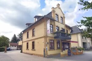 Port Inn Hotel