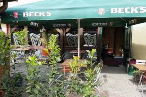 Restaurant & Bar ELANA / Pension
