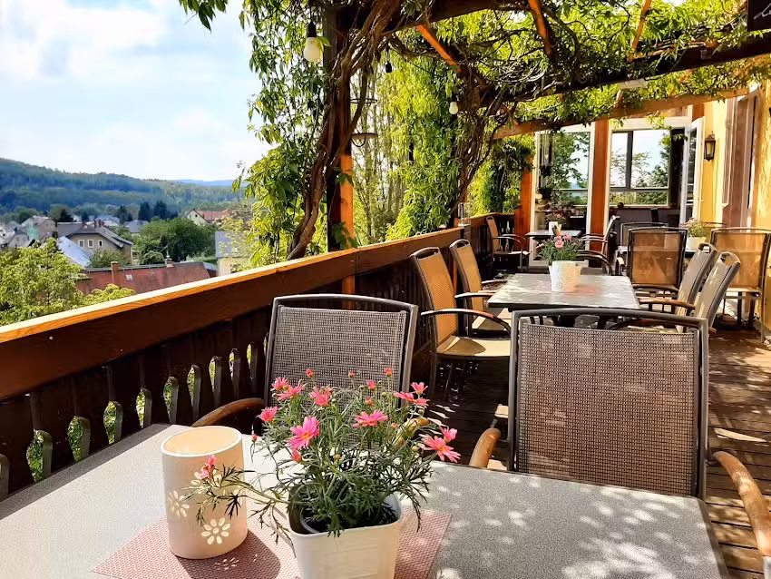 Restaurant und Hotel „Zur Falkenhöhe“