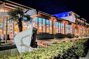 Riverside Hotel