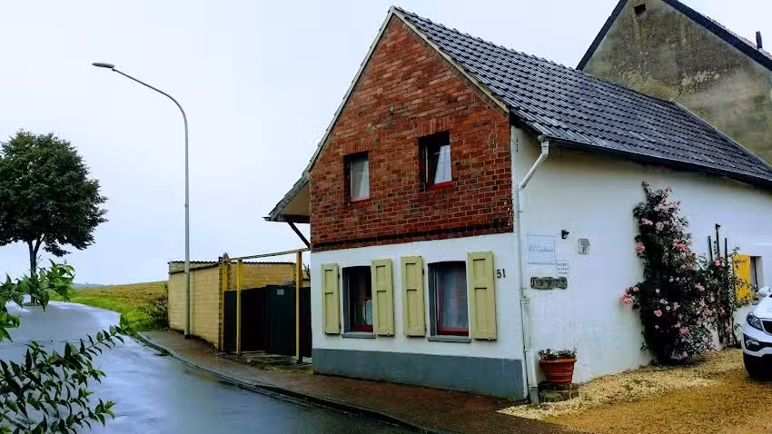 RL Guesthouses