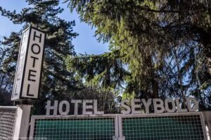 Seybold garni