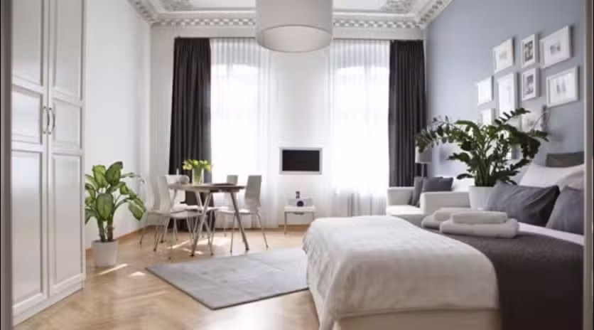 Studio 44 Apartments &ndash; Marc Binder