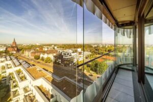 The Zipper Hotel & Apartments