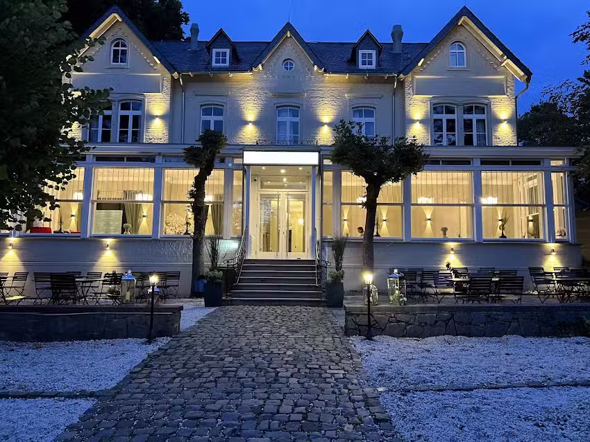 VILLA FIRST im Sophienhof