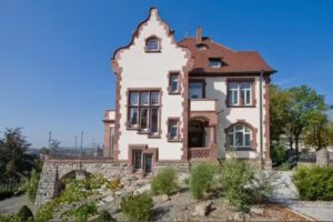 Villa L&ouml;chner