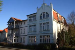 Villa Waldfrieden & Waldhaus