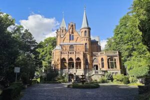 Vodafone Conference Center, Hirschburg