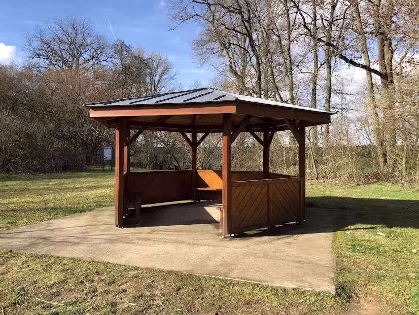 Waldh&uuml;tte