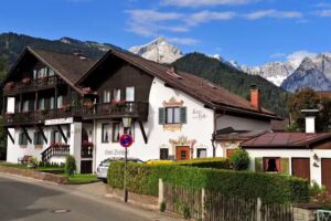 Weidegg Hotel Garni