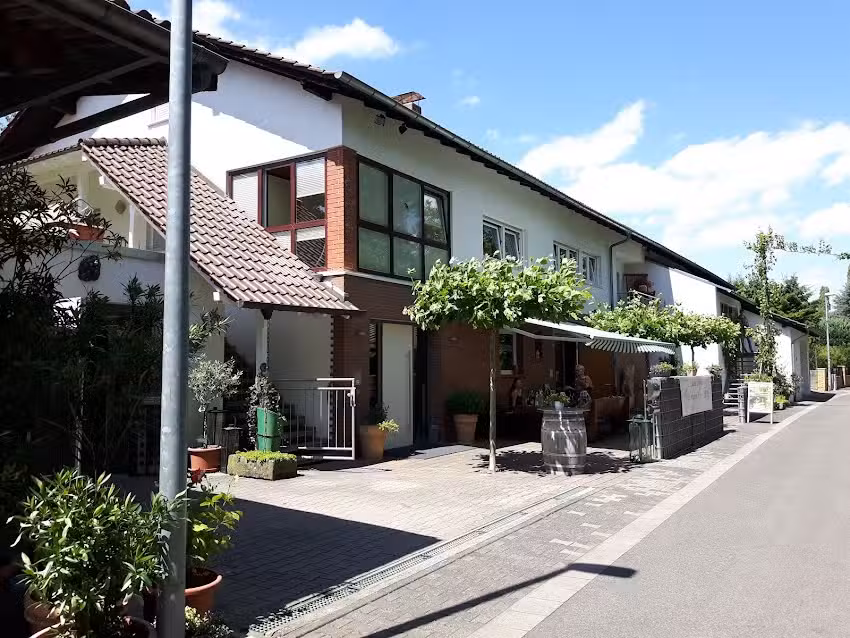 Weingut & G&auml;stehaus M&uuml;ller