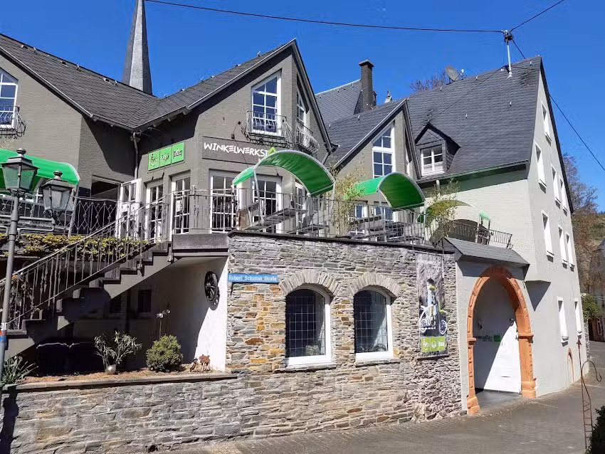 WINKELWERKSTATT hotel + caf&eacute;