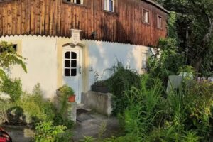 Winzerhaus am Elberadweg
