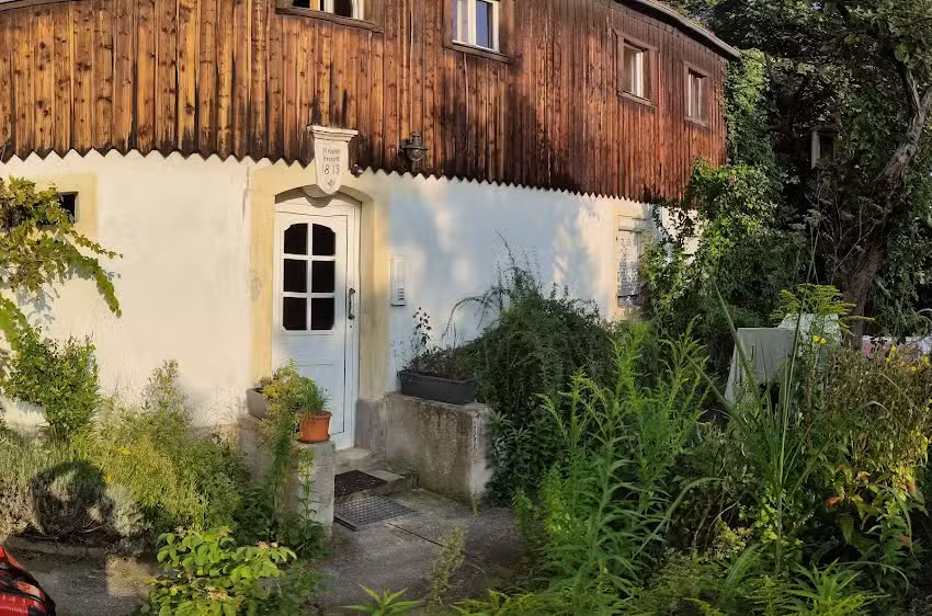 Winzerhaus am Elberadweg
