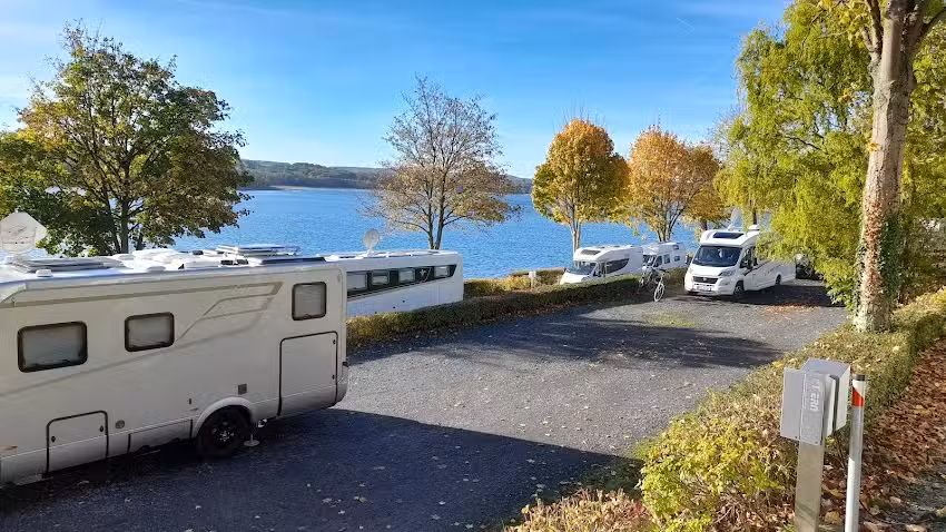 Wohnmobil Stellplatz M&ouml;hnesee