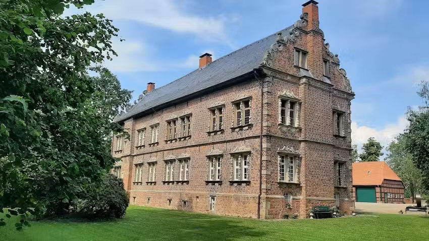 Wohnmobilstellplatz am Schloss Erbhof
