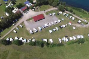 Wohnmobilstellplatz am Steinberger See &ndash; Dietrich Schmidt