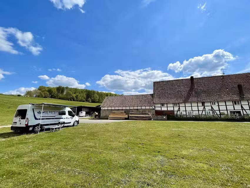 Wohnmobilstellplatz Brakel &ndash; AlpacaCamping