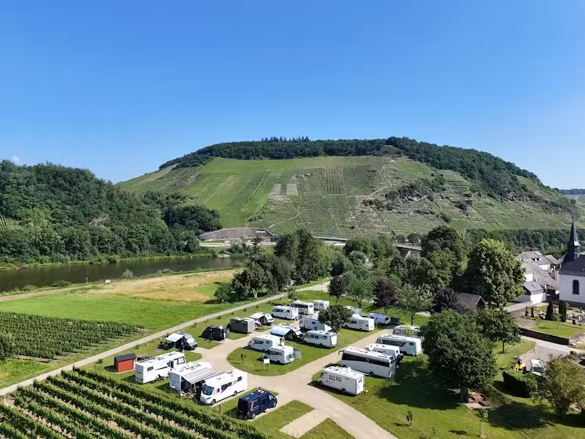 Wohnmobilstellplatz &bdquo;RitschBlick&ldquo; Th&ouml;rnich