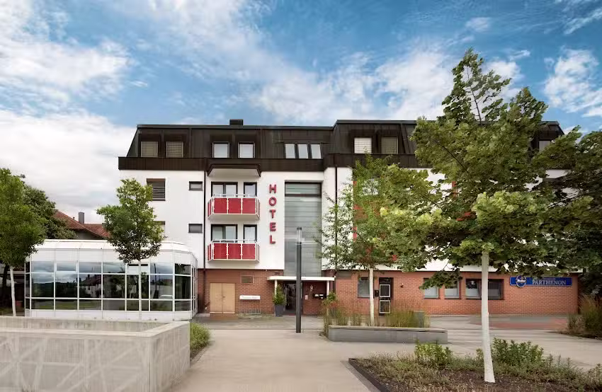 XZLLENZ &ndash; Hotel und Cafe